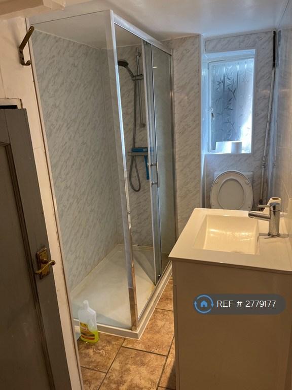 Shower Toilet And Sink