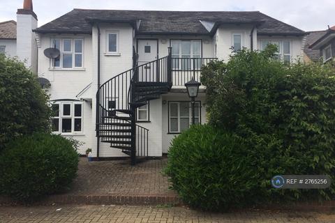 1 bedroom maisonette to rent, Trinity House, Woking, GU22