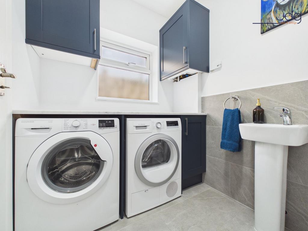 Utility Room/WC