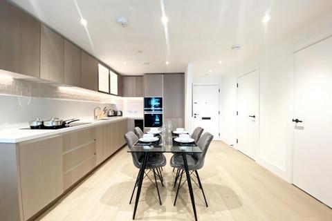 2 bedroom apartment to rent, Prince of Wales Drive, London, SW11