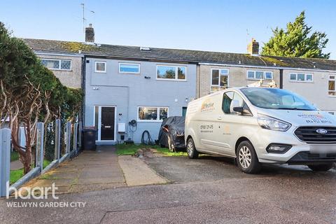 3 bedroom terraced house for sale, Deerswood Avenue, Hatfield