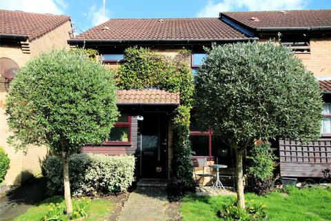 1 bedroom end of terrace house for sale, Rowhurst Avenue, Surrey KT15