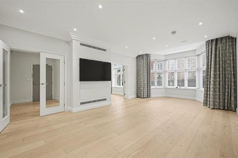 Kidderpore Avenue, Hampstead, London, NW3