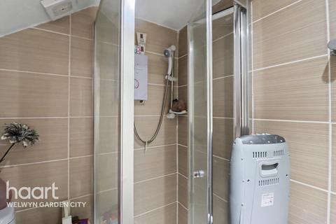 3 bedroom end of terrace house for sale, Jasmine Gardens, Hatfield