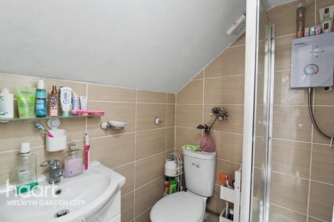 Jasmine Gardens, Hatfield