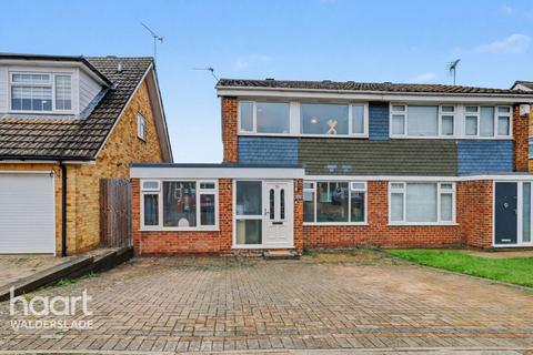 4 bedroom semi-detached house for sale, Winchester Avenue, Walderslade