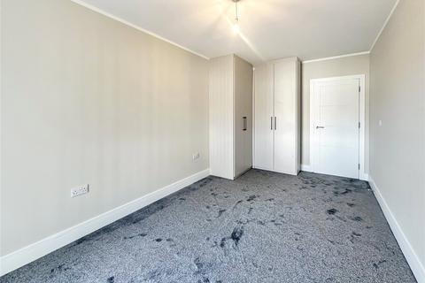 2 bedroom apartment to rent, Reddington Drive, Slough, Buckinghamshire, SL3