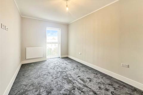 2 bedroom apartment to rent, Reddington Drive, Slough, Buckinghamshire, SL3