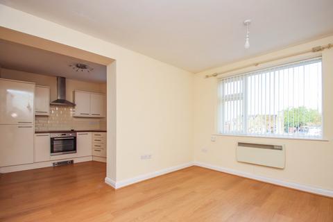 2 bedroom apartment to rent, Davyhulme Circle, Davyhulme, Manchester, M41
