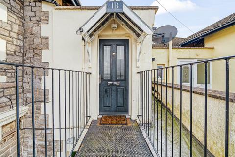 2 bedroom flat for sale, Weston Hillside*Stunningly Presented*Parking*Two Double Bedrooms*Luxury Bath/Shower Room*