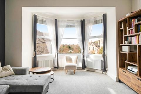 2 bedroom flat for sale, Weston Hillside*Stunningly Presented*Parking*Two Double Bedrooms*Luxury Bath/Shower Room*
