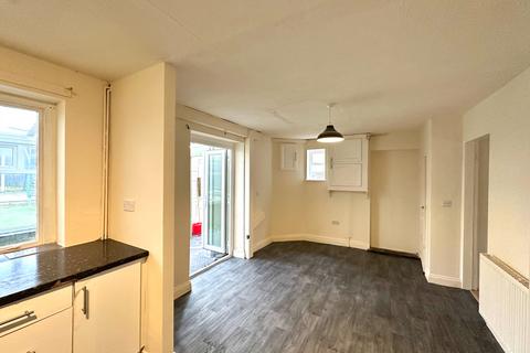 undefined, Greenwich Drive South, DE22