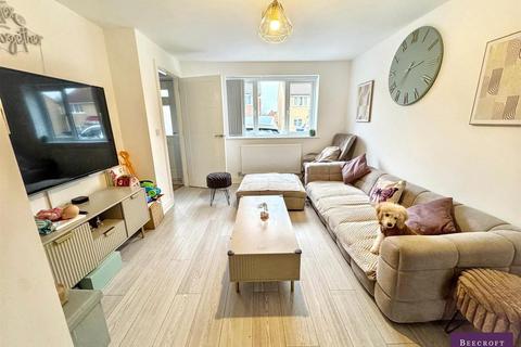 3 bedroom semi-detached house for sale, 31, Midland Way, Wombwell, Barnsley, S73 0FL