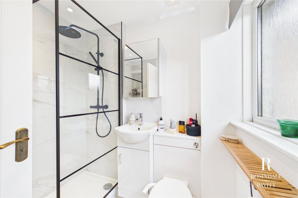 Ensuite Shower Room