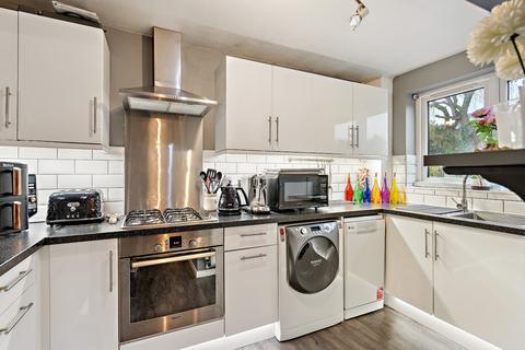 1 bedroom ground floor flat for sale, Northwood HA6