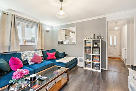 1 bedroom ground floor flat for sale, Langton Grove, Northwood HA6
