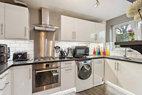 1 bedroom ground floor flat for sale, Langton Grove, Northwood HA6