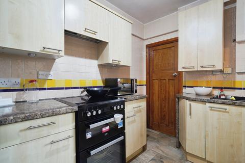 undefined, Wide Way, Mitcham, CR4