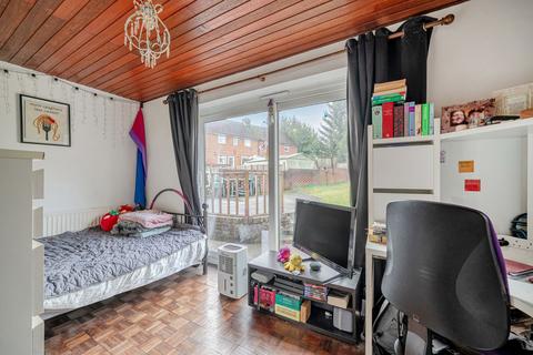 3 bedroom semi-detached house for sale, Walton Place, Winchester, SO22