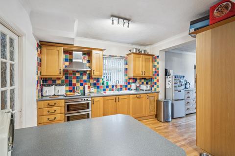 5 bedroom semi-detached house for sale, Park Close, Bushey, WD23