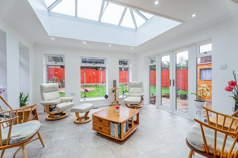 4 bedroom detached house for sale, Long Fallow, Hertfordshire AL2