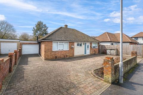 2 bedroom bungalow for sale, West Avenue, Hertfordshire AL2