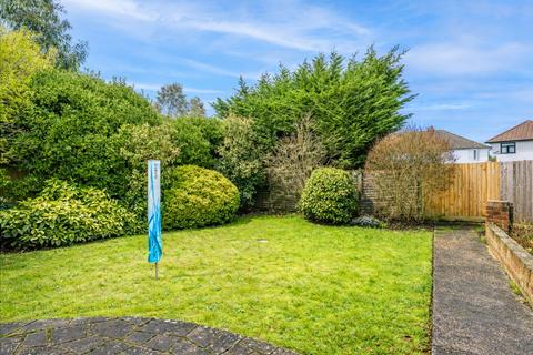 2 bedroom bungalow for sale, West Avenue, Hertfordshire AL2