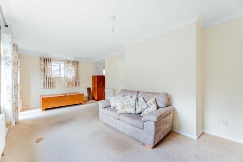 2 bedroom bungalow for sale, West Avenue, Hertfordshire AL2