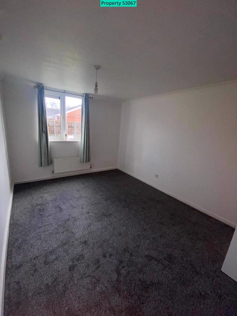 Bedroom cont...