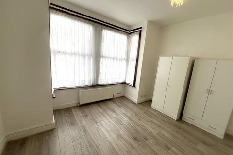 undefined, London Road, Wembley
