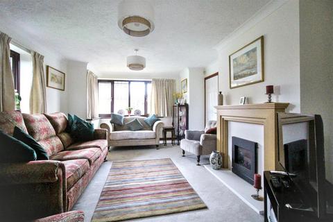 4 bedroom detached house for sale, Ray Bond Way, Aylsham, Norwich