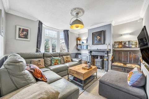 2 bedroom semi-detached house for sale, Shaftesbury Road, Romford, RM1
