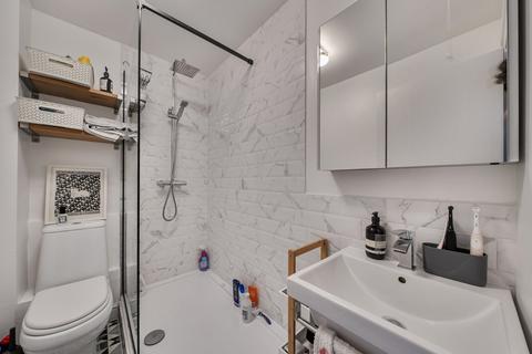 1 bedroom flat for sale, Balham High Road, Balham, London, SW12