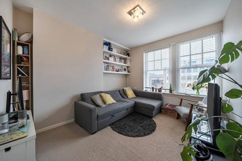 1 bedroom flat for sale, Balham High Road, Balham, London, SW12