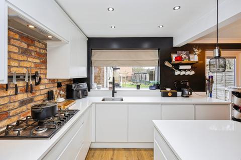4 bedroom terraced house for sale, Catherington Way, Havant, PO9