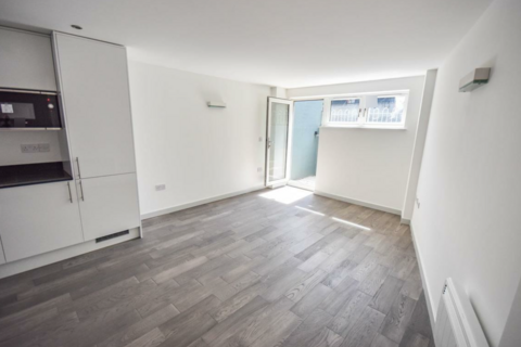 undefined, London Road, Brentford, TW8