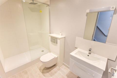 undefined, London Road, Brentford, TW8