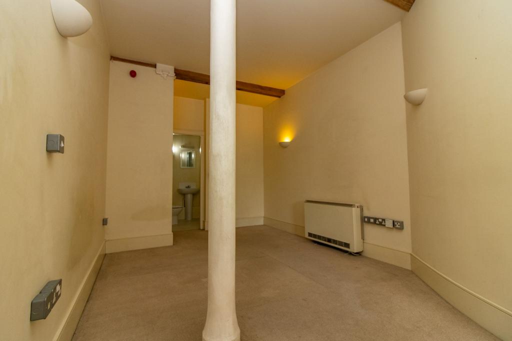 Detailed accomodation