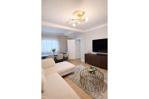 undefined, Earls Hall Avenue, Southend-on-sea, SS2