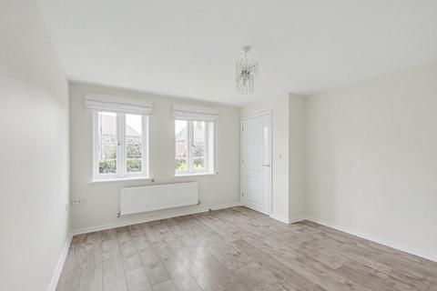 3 bedroom terraced house to rent, Ireland Avenue, Beeston, NG9 1JD