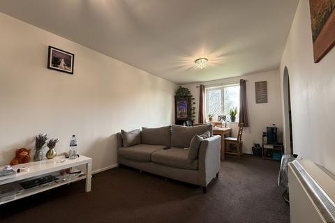 1 bedroom apartment for sale, Newcombe Rise, Yiewsley, UB7