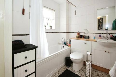 undefined, Wayland Close, Bracknell, Berkshire, RG12