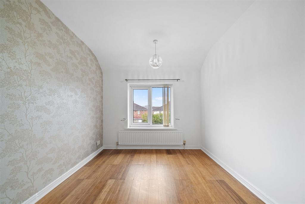 Bedroom 2b.jpg