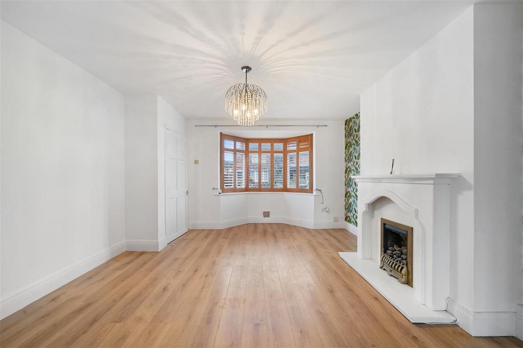 Living room2.jpg