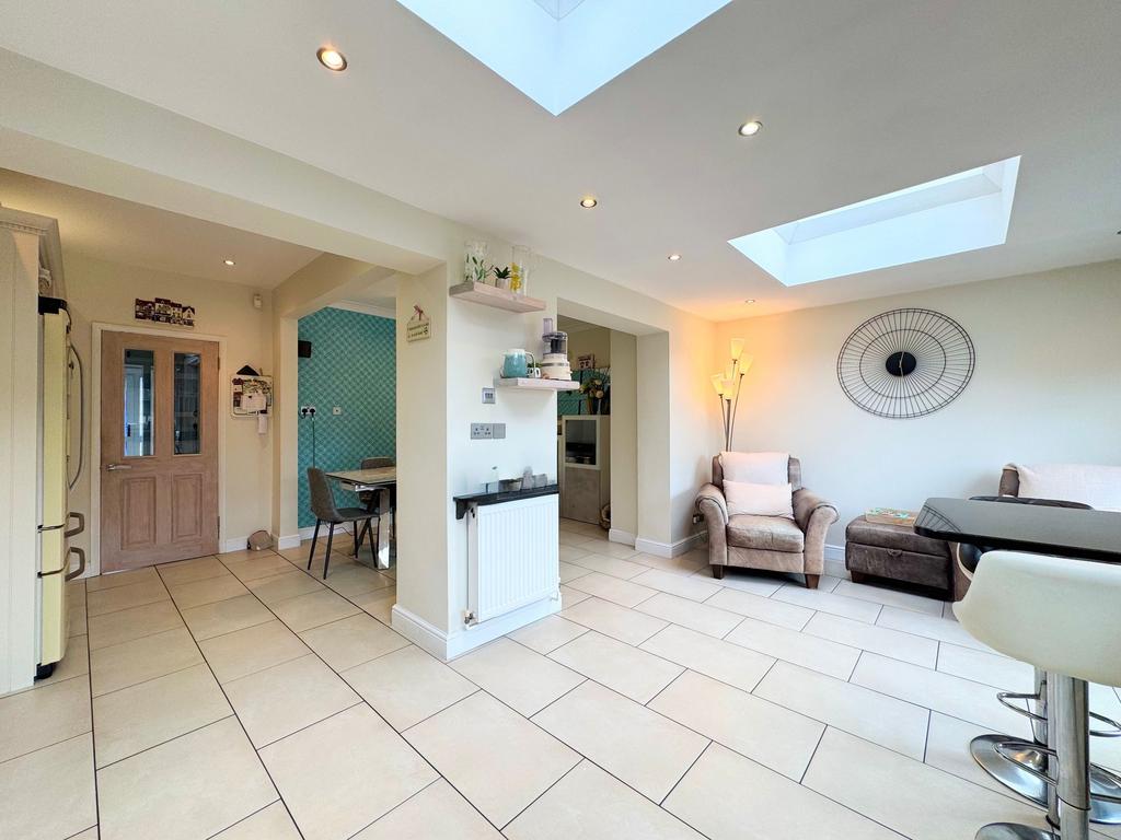 Kitchen/dining area