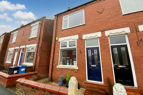 2 bedroom semi-detached house to rent, Islington Road, Stockport, SK2