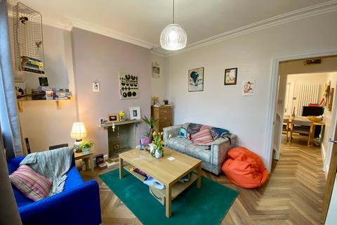 2 bedroom semi-detached house to rent, Islington Road, Stockport, SK2