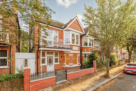 undefined, King Edwards Gardens, Acton