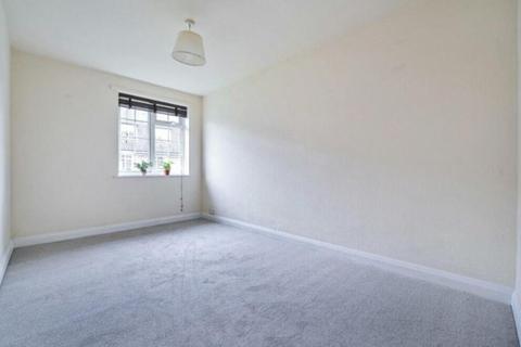 undefined, Grove Crescent, London, KT1