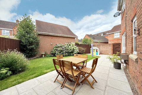 3 bedroom semi-detached house for sale, Wadbarn, Dickens Heath